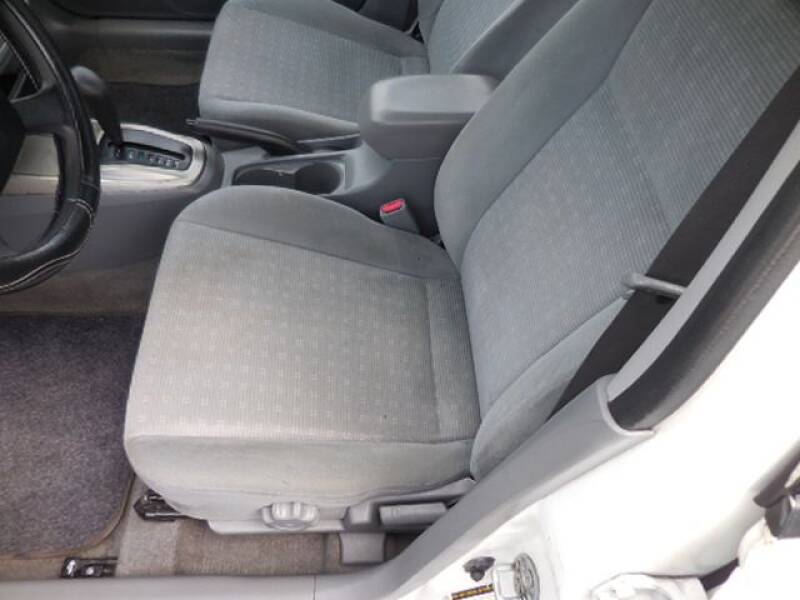 2004 Mitsubishi Lancer ES (image 8)