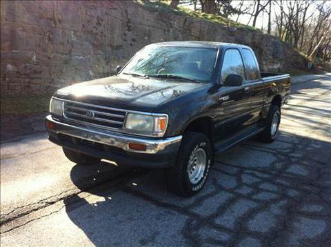 1995 Toyota T100 for sale at Bogie's Motors in Saint Louis MO