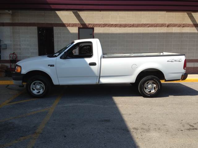 2004 Ford F-150 Heritage for sale at Bogie's Motors in Saint Louis MO
