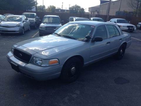 2007 Ford Crown Victoria for sale at Bogie's Motors in Saint Louis MO