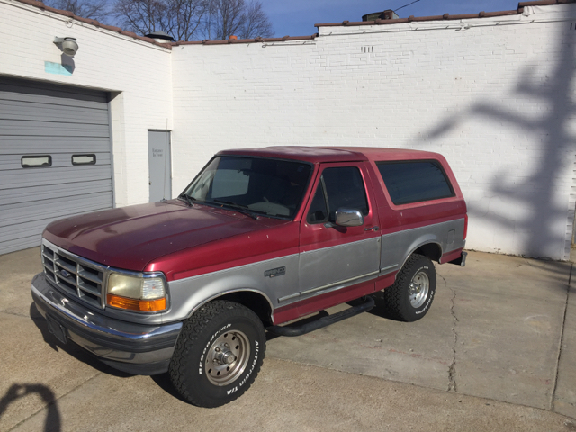 1995 Ford Bronco for sale at Bogie's Motors in Saint Louis MO