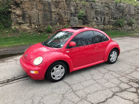 2000 Volkswagen New Beetle for sale at Bogie's Motors in Saint Louis MO