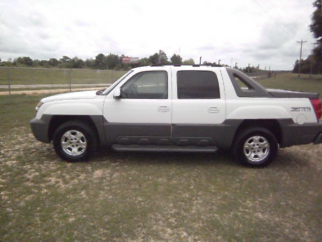 2002 Chevrolet Avalanche for sale at Sooks Motor Company in Wiggins MS