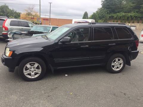 2006 Jeep Grand Cherokee for sale at ERNIE'S AUTO in Waterbury CT