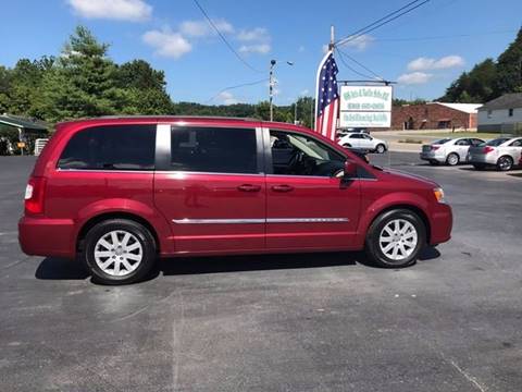 2014 Chrysler Town and Country for sale at CRS Auto & Trailer Sales Inc in Clay City KY