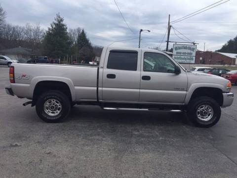 2006 GMC Sierra 1500HD for sale at CRS Auto & Trailer Sales Inc in Clay City KY