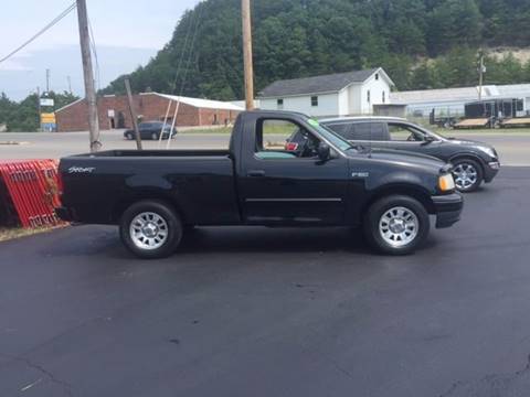 2001 Ford F-150 for sale at CRS Auto & Trailer Sales Inc in Clay City KY