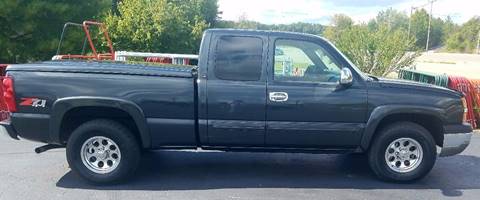 2003 Chevrolet Silverado 1500 for sale at CRS Auto & Trailer Sales Inc in Clay City KY