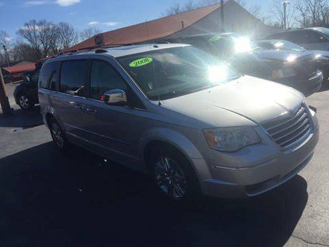 2008 Chrysler Town and Country for sale at CRS Auto & Trailer Sales Inc in Clay City KY