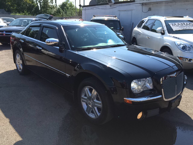 2006 Chrysler 300 for sale at Twin's Auto Center Inc. in Detroit MI