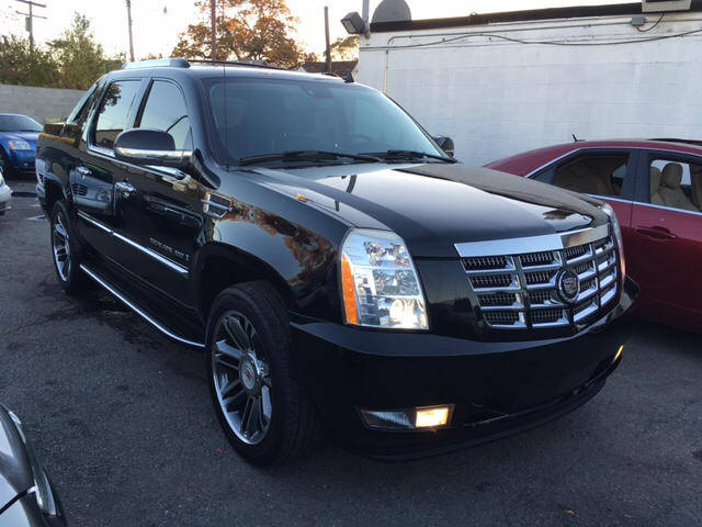 2007 Cadillac Escalade EXT for sale at Twin's Auto Center Inc. in Detroit MI