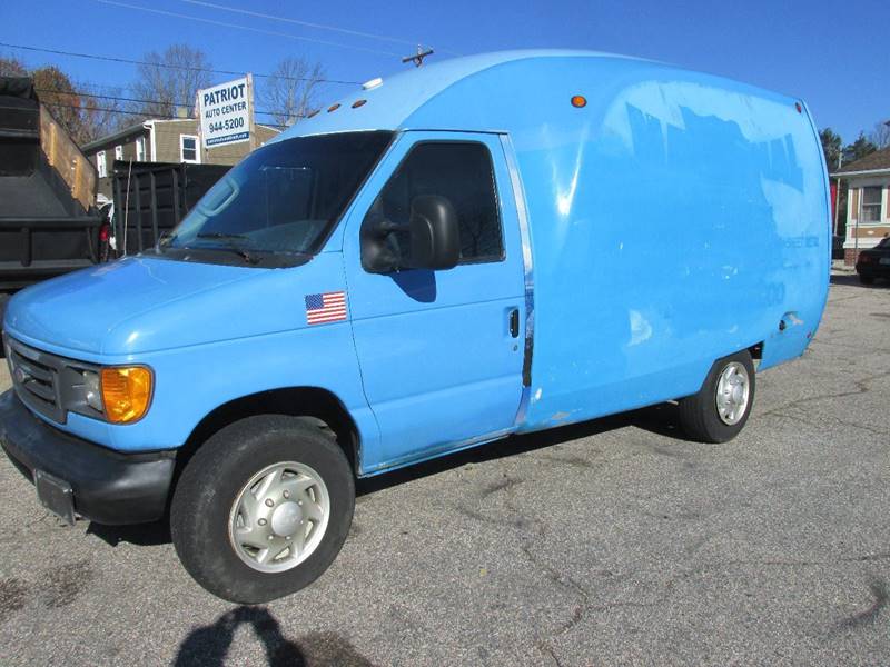 2003 Ford E-350