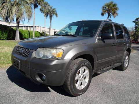 2005 Ford Escape for sale at The Peoples Car Company in Jacksonville FL