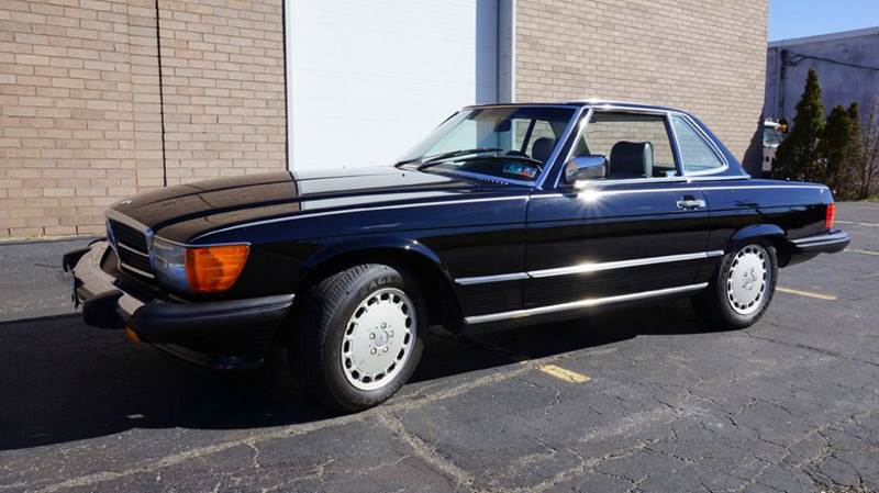 1986 Mercedes-Benz SL-Class for sale at Fiore Motors, Inc.  dba Fiore Motor Classics in Old Bethpage NY