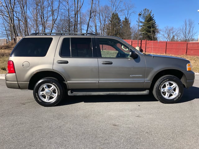 2004 Ford Explorer XLT AWD 4dr SUV In Poughkeepsie NY - Auto Warehouse