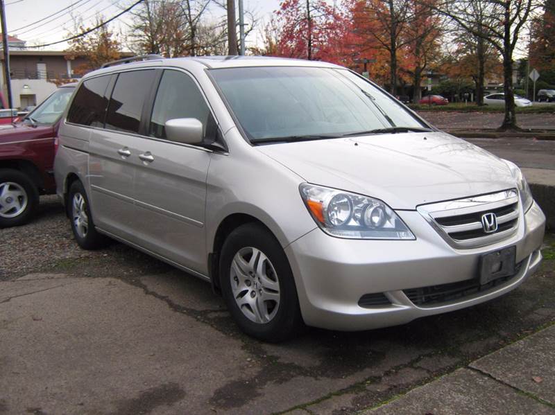 2007 Honda Odyssey for sale at D & M Auto Sales in Corvallis OR