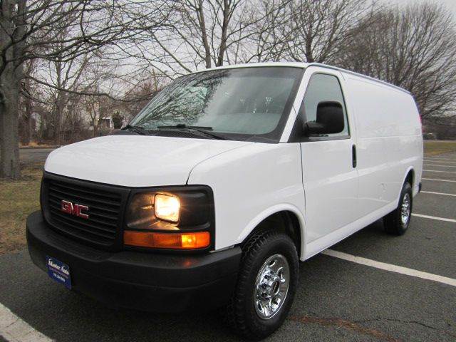 2008 gmc savana cargo van