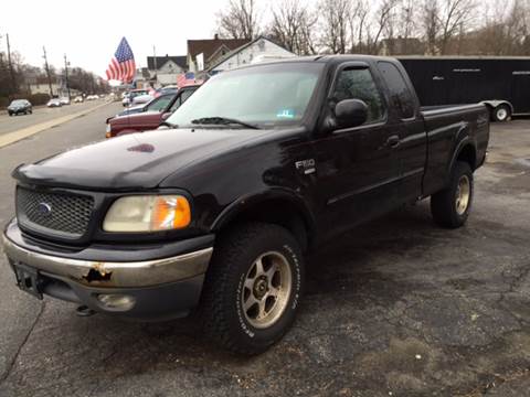 2000 Ford F-150 for sale at AMERI-CAR & TRUCK SALES INC in Haskell NJ