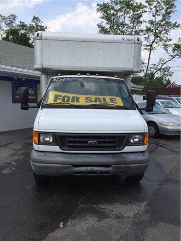 2006 Ford E-450 14 Ft Box Truck for sale at AMERI-CAR & TRUCK SALES INC in Haskell NJ