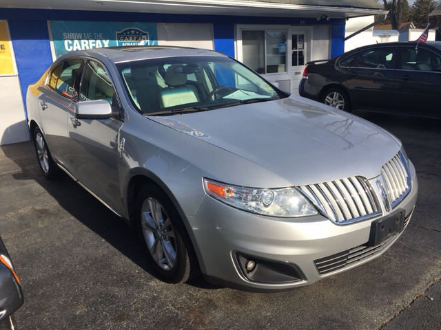 2009 Lincoln MKS for sale at AMERI-CAR & TRUCK SALES INC in Haskell NJ