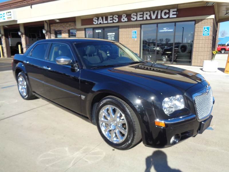 2007 Chrysler 300 for sale at Auto Experts in Utica MI