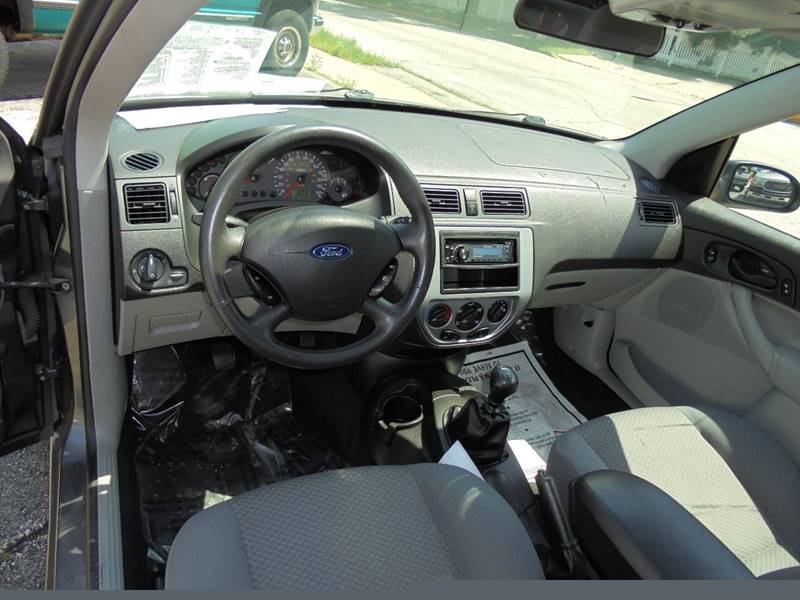 2005 Ford Focus Zx3 Se 2dr Hatchback In Burlington Wi