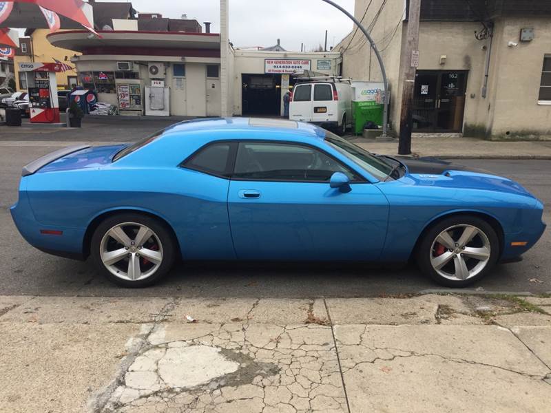 2010 Dodge Challenger SRT8 (image 6)