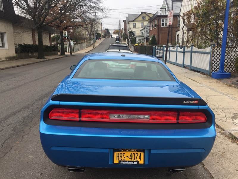 2010 Dodge Challenger SRT8 (image 19)