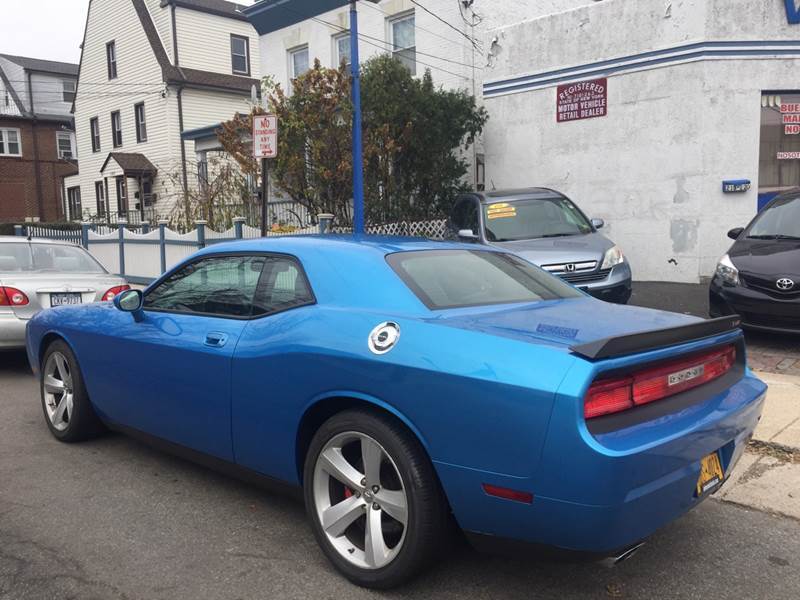 2010 Dodge Challenger SRT8 (image 17)