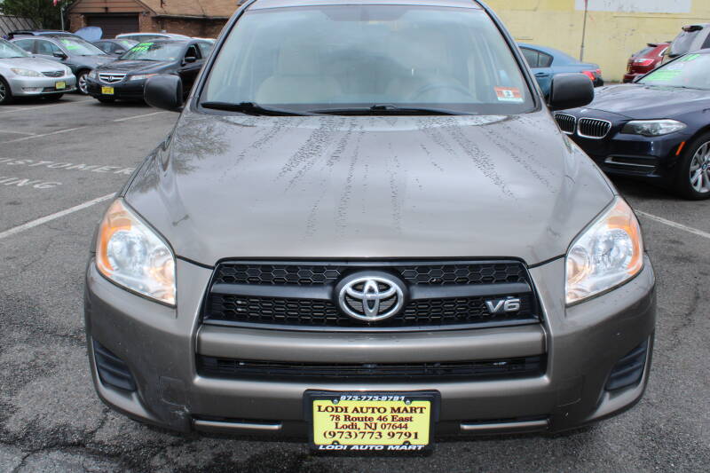2012 Toyota RAV4 (image 10)