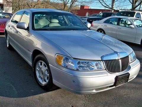 2002 Lincoln Town Car for sale at Auto King Picture Cars in Pound Ridge NY