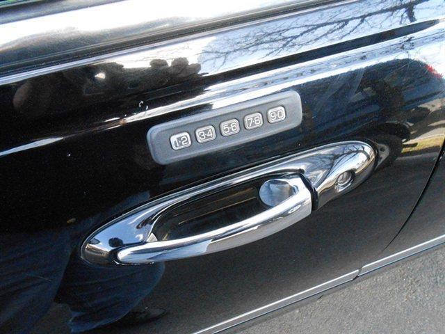 2007 Lincoln Town Car Signature Limited