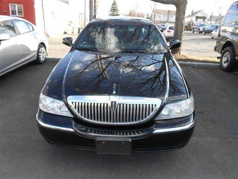 2007 Lincoln Town Car Signature Limited