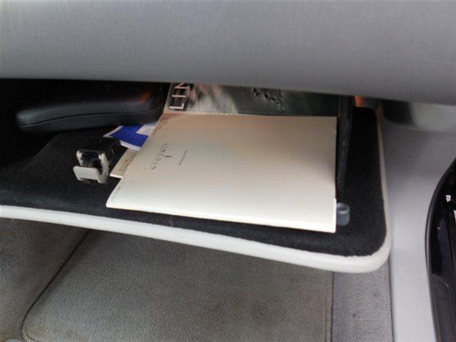 2002 Lincoln Town Car Signature