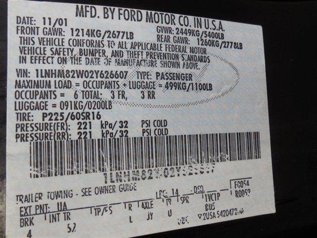 2002 Lincoln Town Car Signature