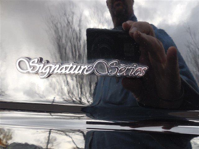 2002 Lincoln Town Car Signature