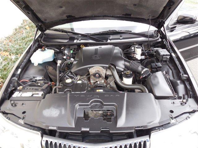 2002 Lincoln Town Car Signature