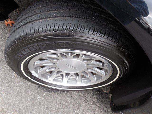 2002 Lincoln Town Car Signature