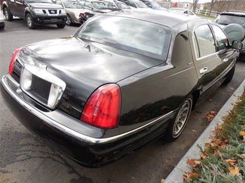 2002 Lincoln Town Car Signature