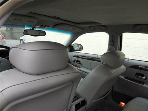 2002 Lincoln Town Car Signature