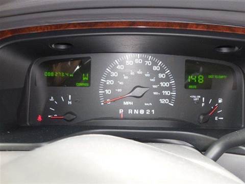 2002 Lincoln Town Car Signature