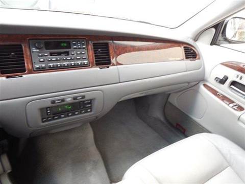 2002 Lincoln Town Car Signature