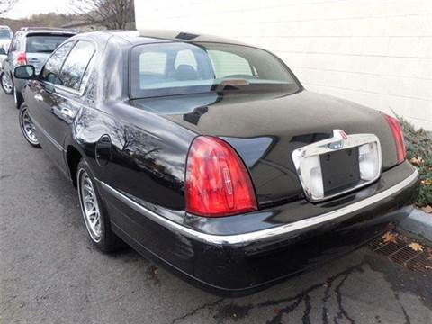 2002 Lincoln Town Car Signature