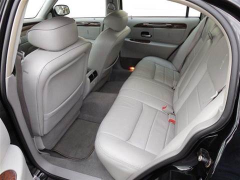 2002 Lincoln Town Car Signature