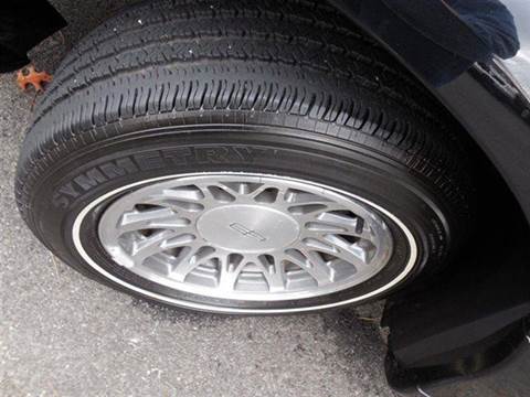 2002 Lincoln Town Car Signature