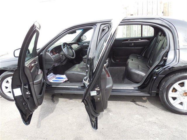 2011 Lincoln Town Car Executive L