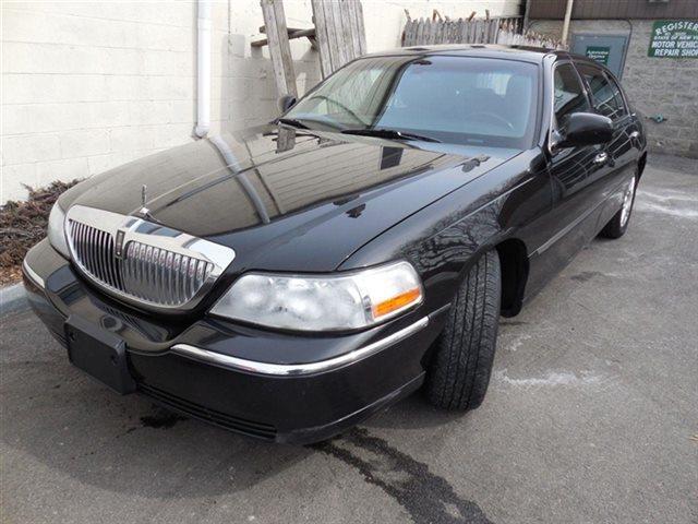 2011 Lincoln Town Car Executive L