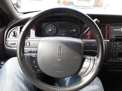 2011 Lincoln Town Car Executive L