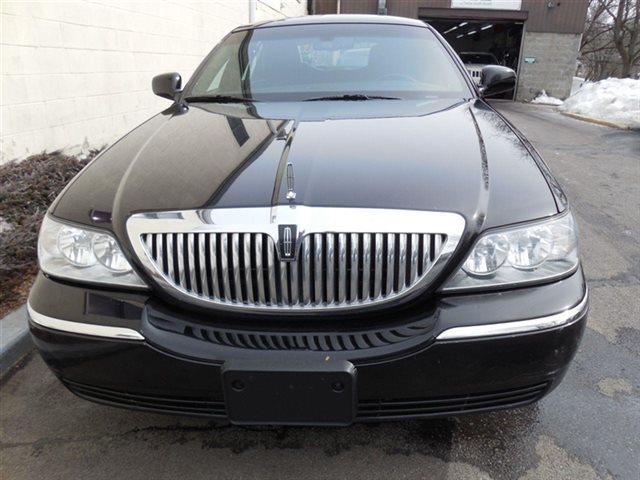 2011 Lincoln Town Car Executive L