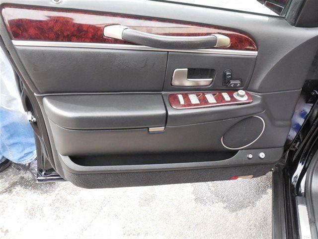 2011 Lincoln Town Car Executive L